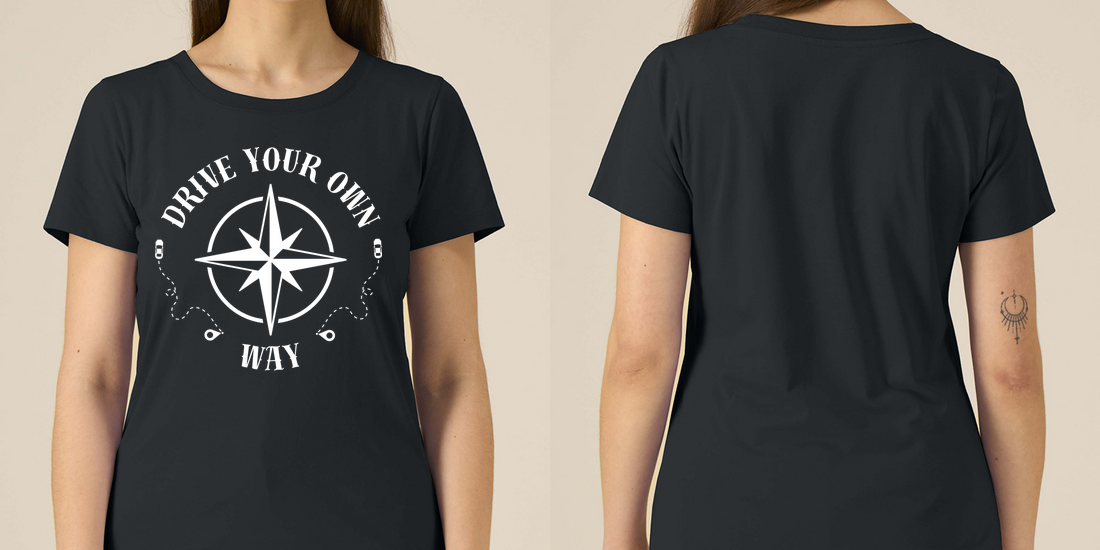 Drive Your Own Way – Damen Tailliertes T-Shirt Camping Vibes – Frontansicht