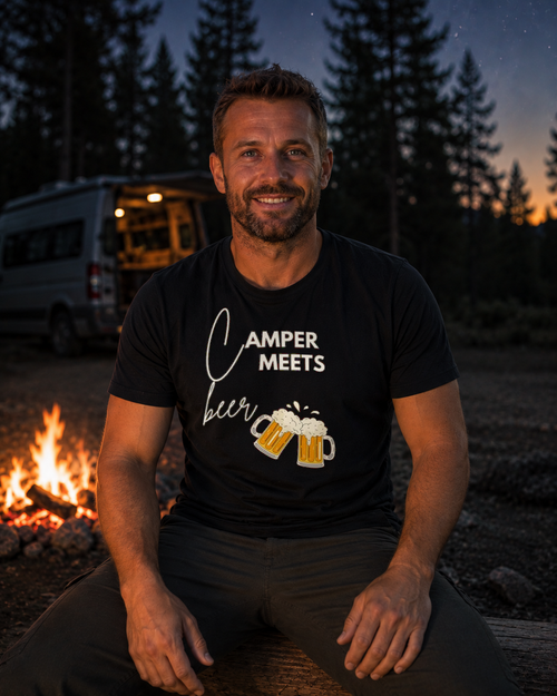 Camper Meets Beer – Unisex T-Shirt Camping Vibes Black – Vorderansicht
