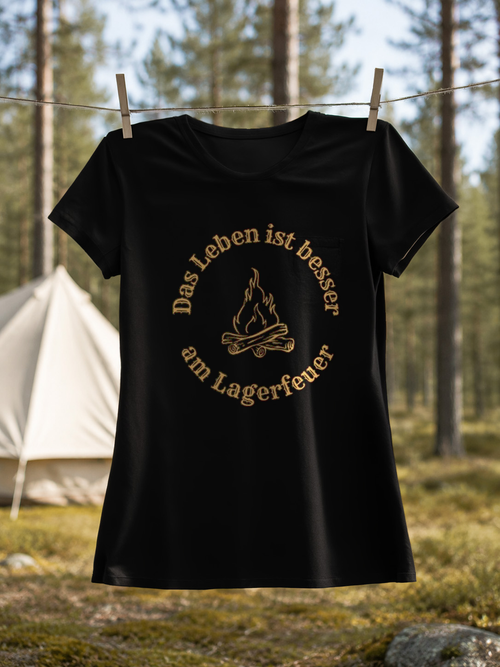 Das Leben ist besser am Lagerfeuer – Damen Tailliertes T-Shirt Camping Vibes Black – Wäscheleine