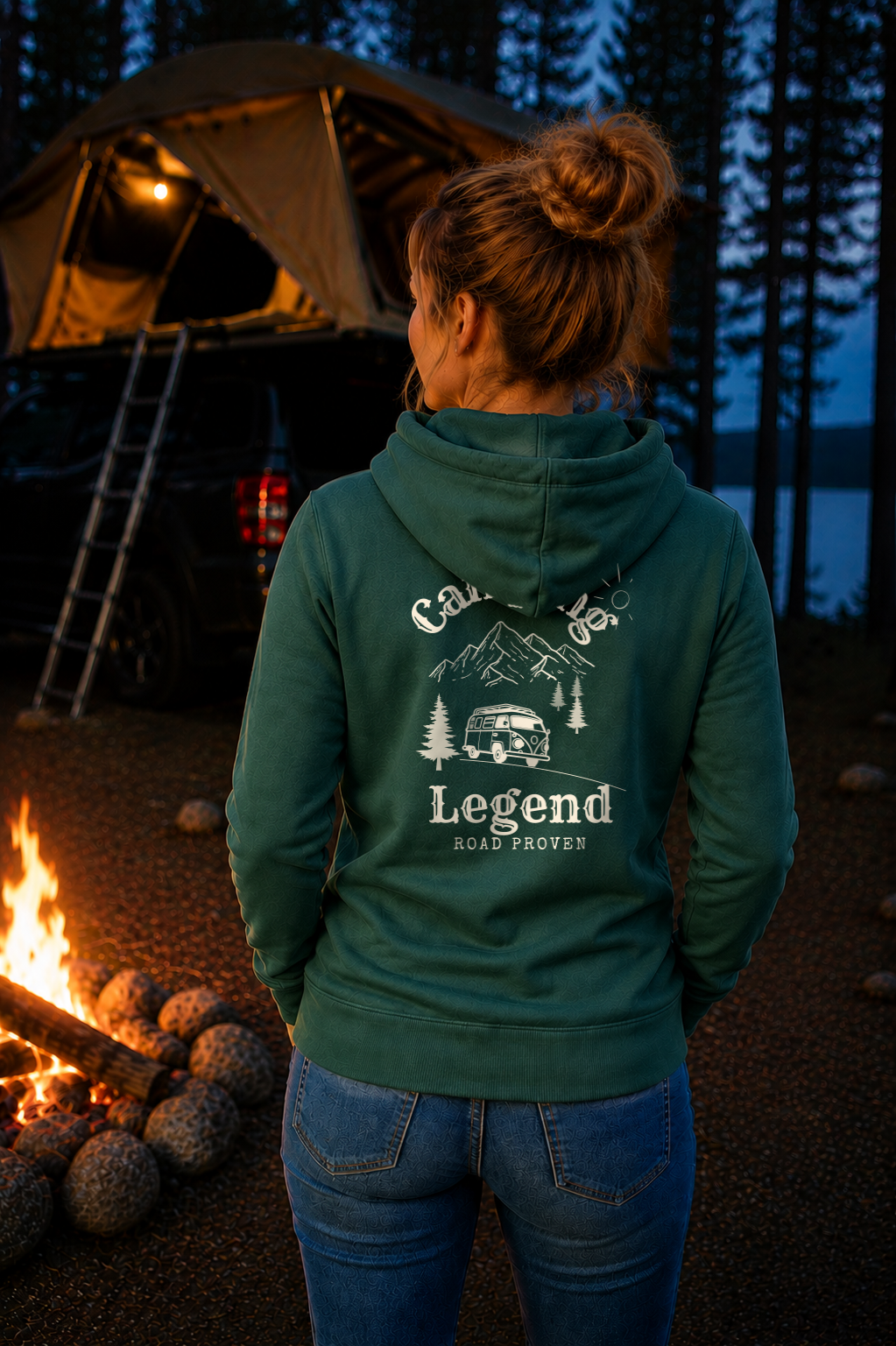 Road Proven Van – Damen Premium Hoodie Glazed Green – Modell Rückenansicht