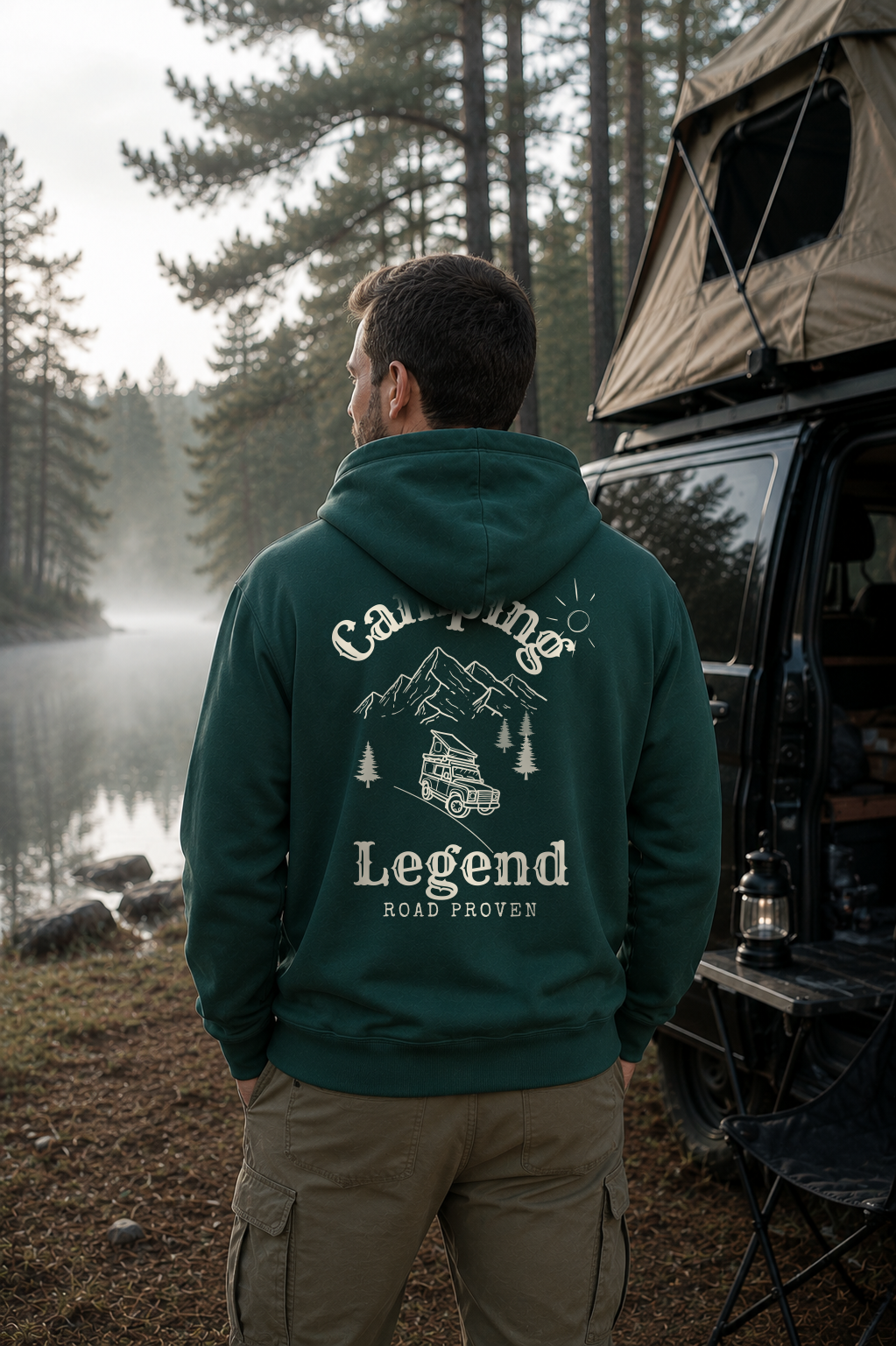 Road Proven Offroader – Unisex Premium Hoodie Glazed Green – Modell Rückenansicht