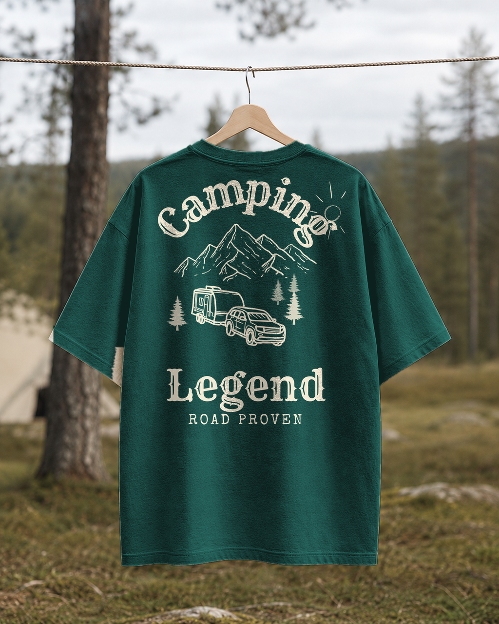 Road Proven Trailer – Unisex Oversize T-Shirt Glazed Green – Rückansicht auf der Wäscheleine
