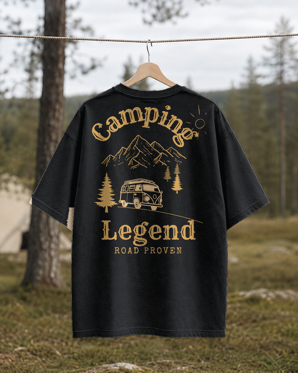 Road Proven Van – Unisex Oversize T-Shirt Black – Rückansicht auf der Wäscheleine